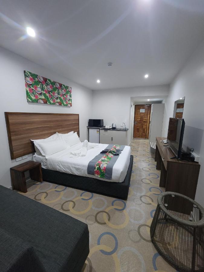 Vualiku Hotel & Apartments Nadi Exterior photo